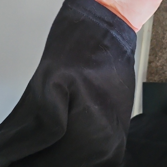 Gildan Black KC Chiefs Short Sleeve Tee with Gold and Red Graphics - Picture 7 of 14